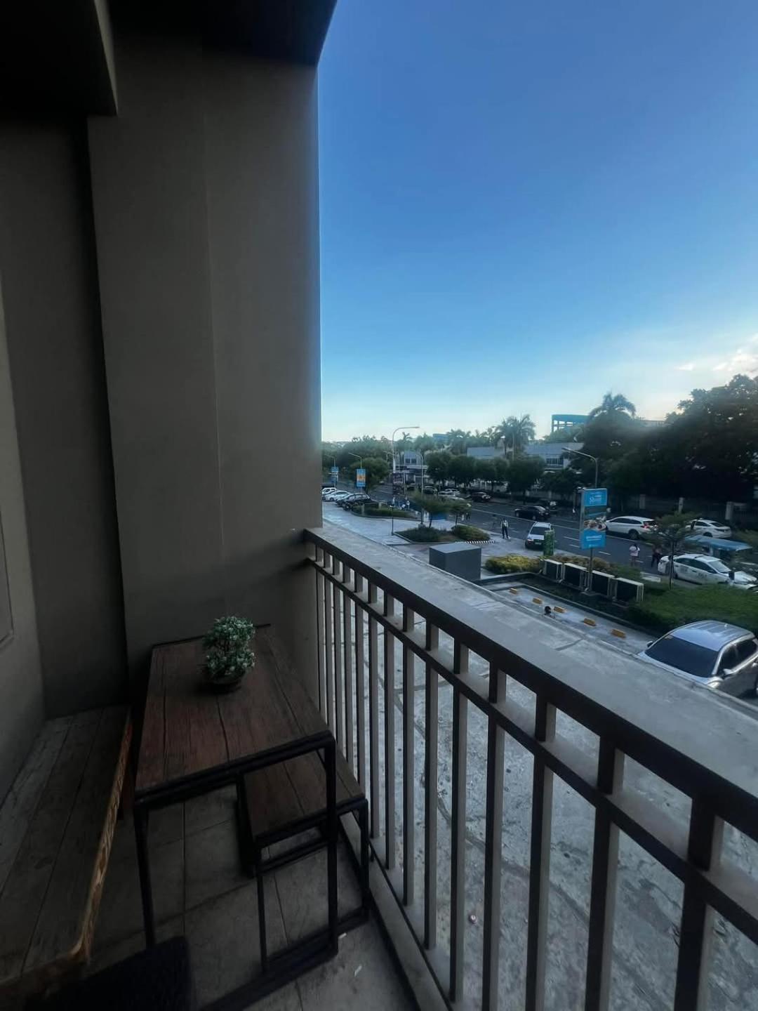 Apartment Cozy Unit Near Pool Amenities *